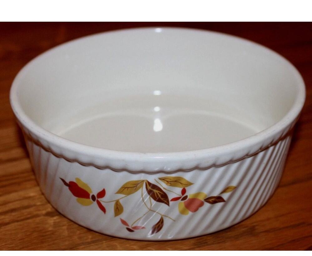 Hall Autumn Leaf 6” Round 2 Pint French Baker Gold Rim MCM Cottagecore Ridged